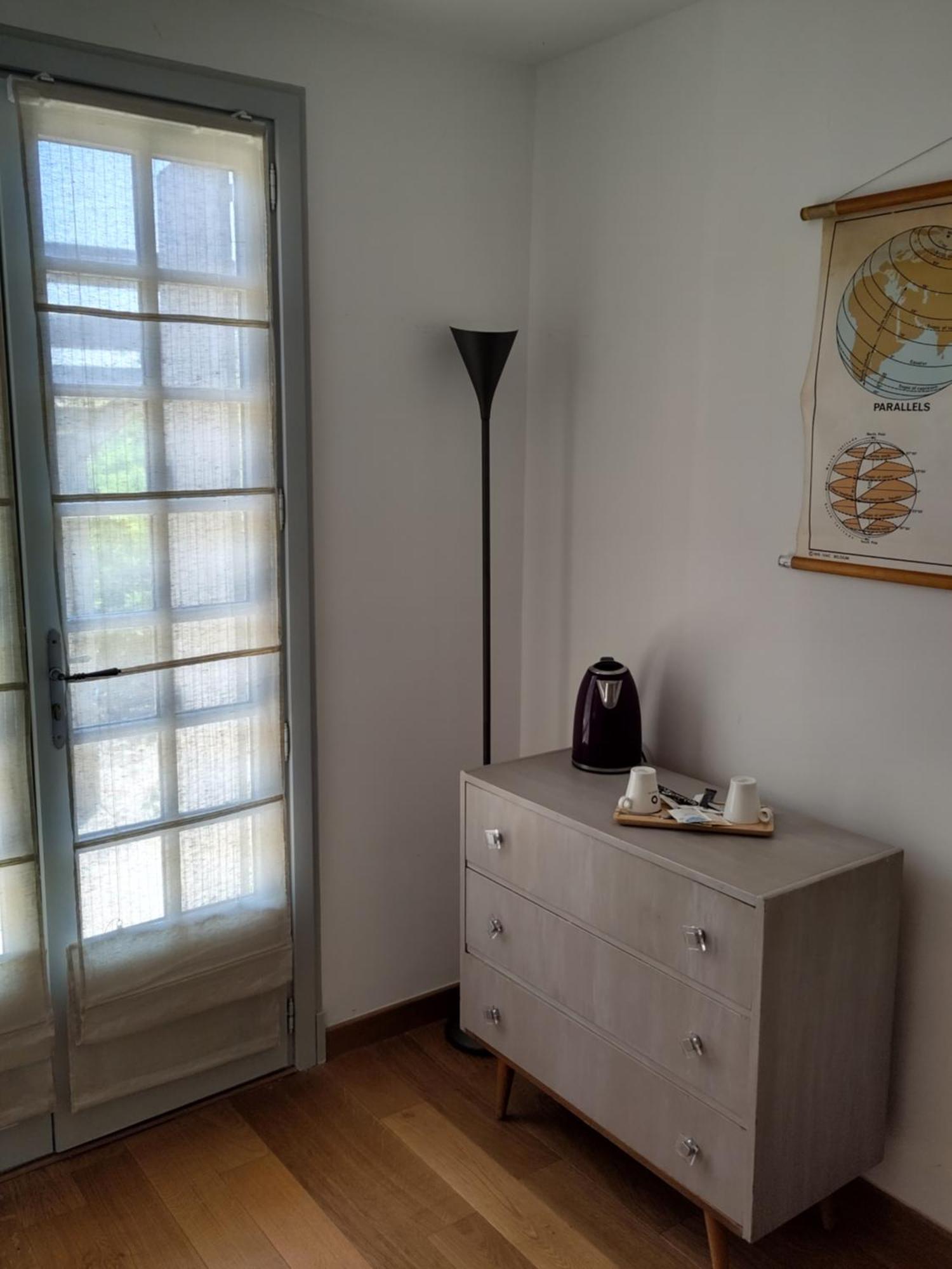 La Fille Du Berger Bed & Breakfast Puissalicon ภายนอก รูปภาพ