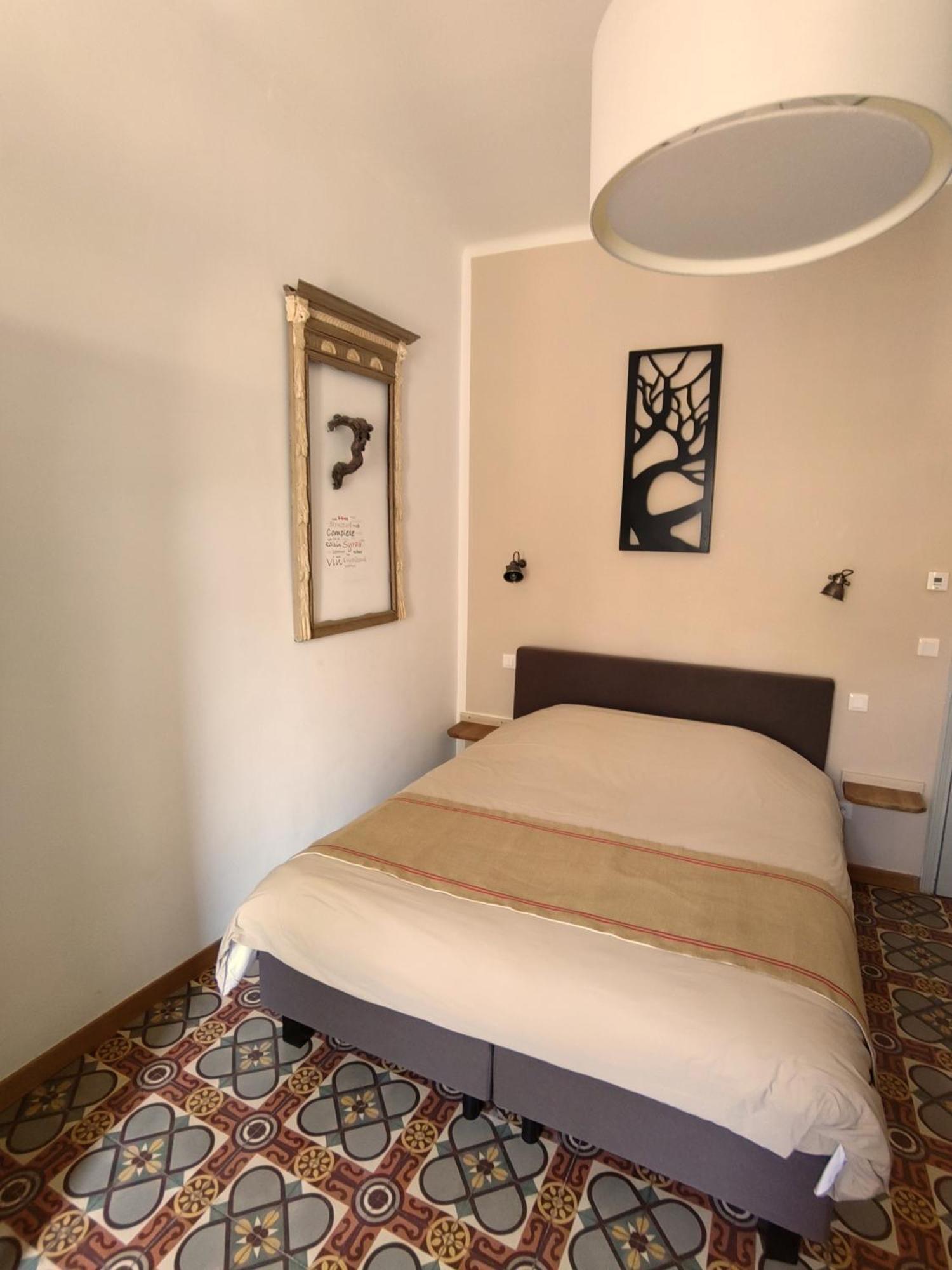 La Fille Du Berger Bed & Breakfast Puissalicon ภายนอก รูปภาพ