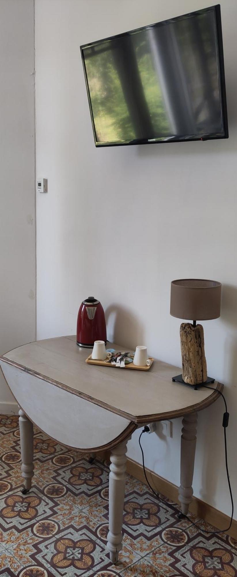 La Fille Du Berger Bed & Breakfast Puissalicon ภายนอก รูปภาพ